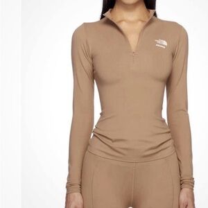 Skims x North Face Refina long sleeve top XS